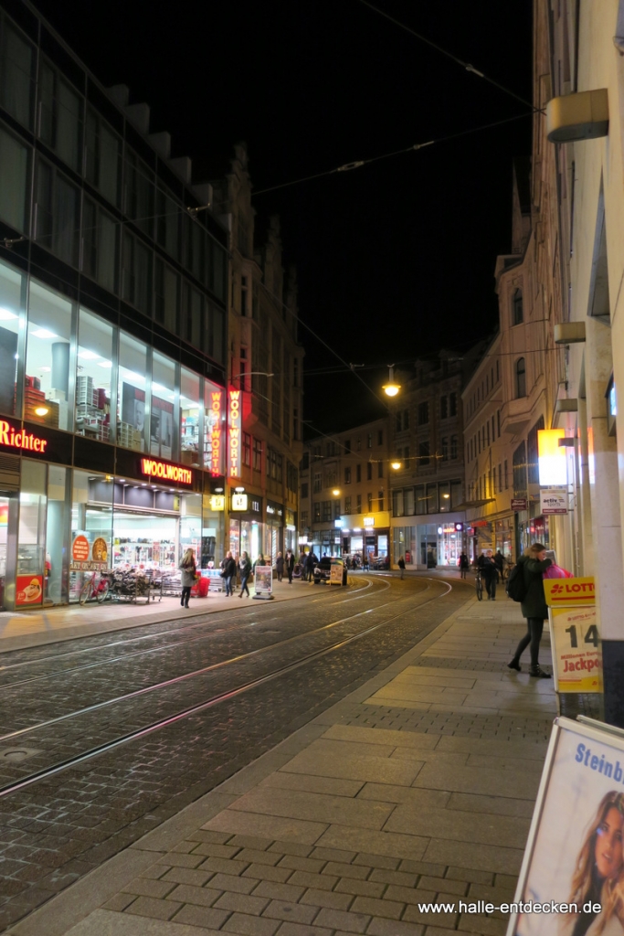 Die Große Ulrichstaße auf Höhe der Rolltreppe.