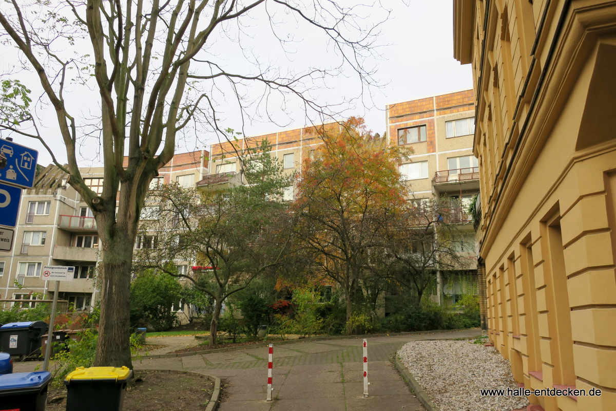 Rückseite der Häuser Große Klausstraße.
