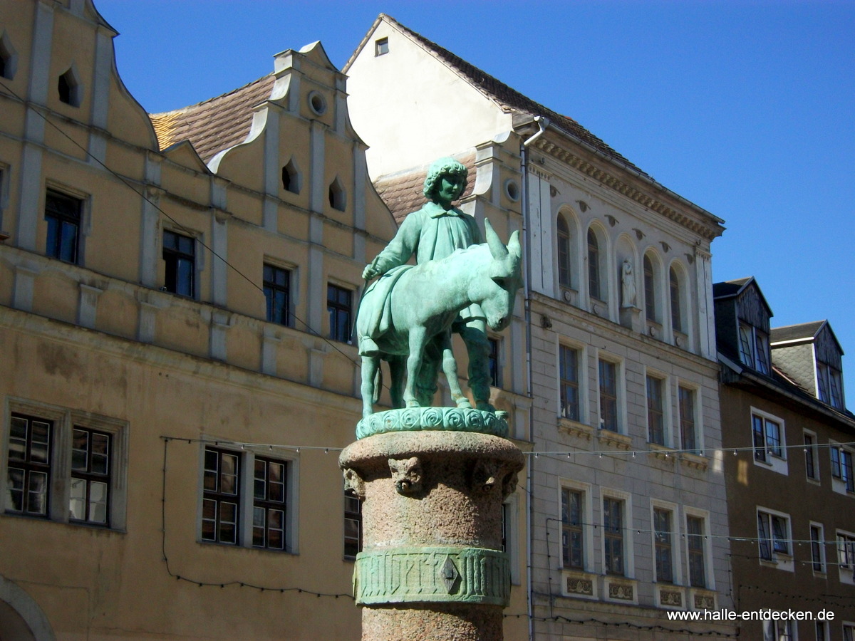 Der Esel der auf Rosen geht - Eselsbrunnen, Alter Markt, Halle (Saale)