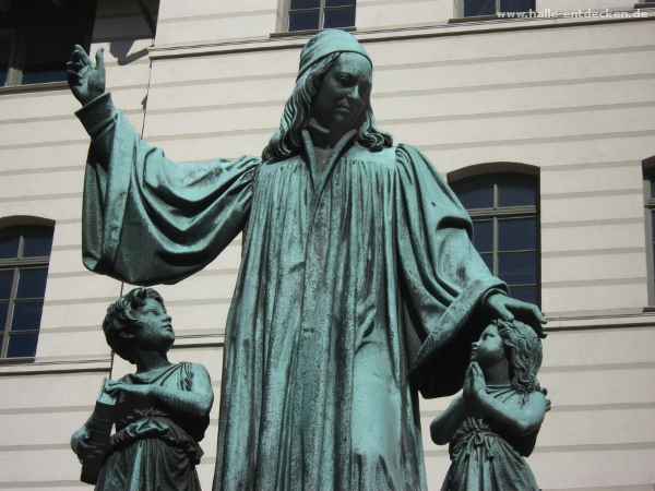 Franckesche Stiftungen Halle (Saale), Franckedenkmal