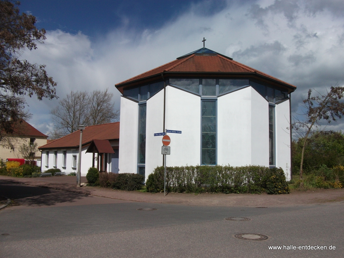 Kirche Dölau St. Maria Königin des Himmels