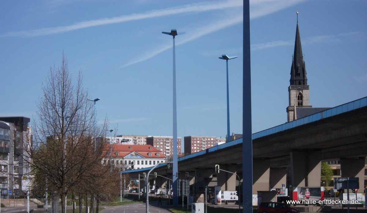 Glauchaer Platz mit Elisabethkirche in Halle