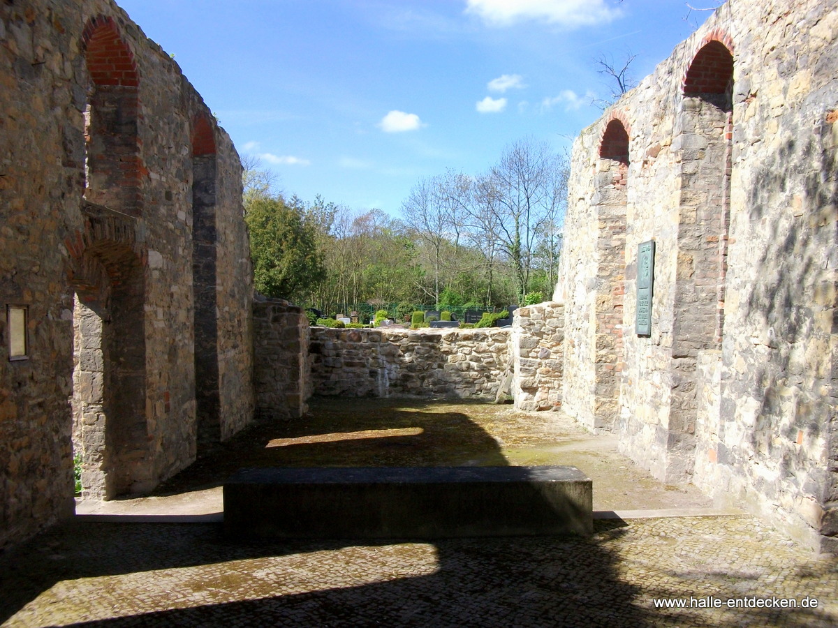 Kirchenruine in Granau, Nietleben in Halle (Saale) - Innenansicht