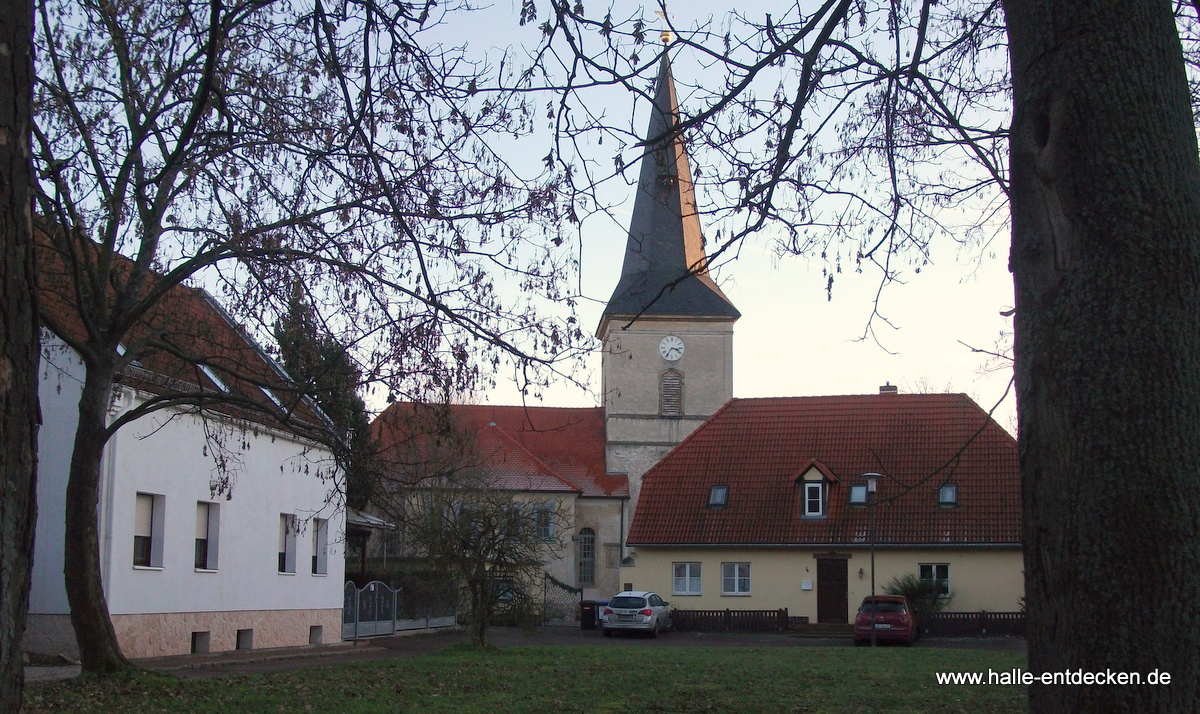 Kirche Passendorf am Südpark in Halle-Neustadt