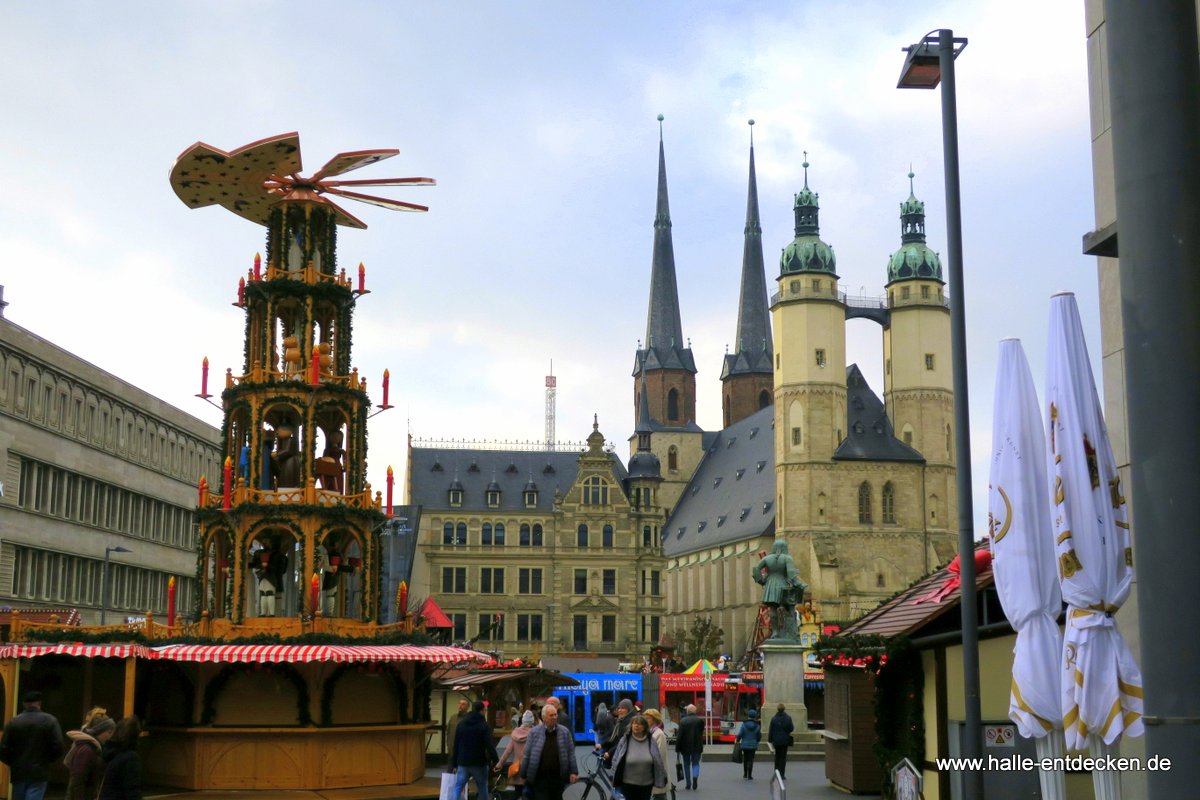 Marktkirche mit Weihnachtsmarkt