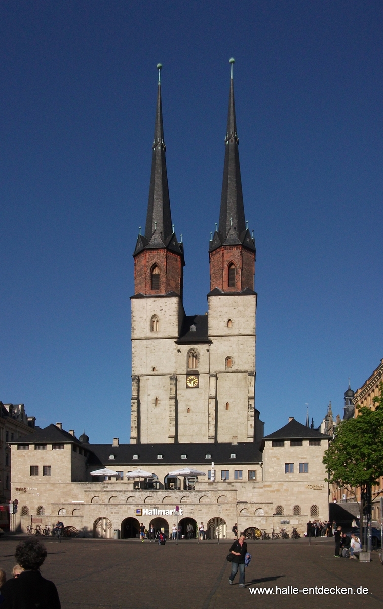 Die Marktkirche vom Hallmarkt aus gesehen