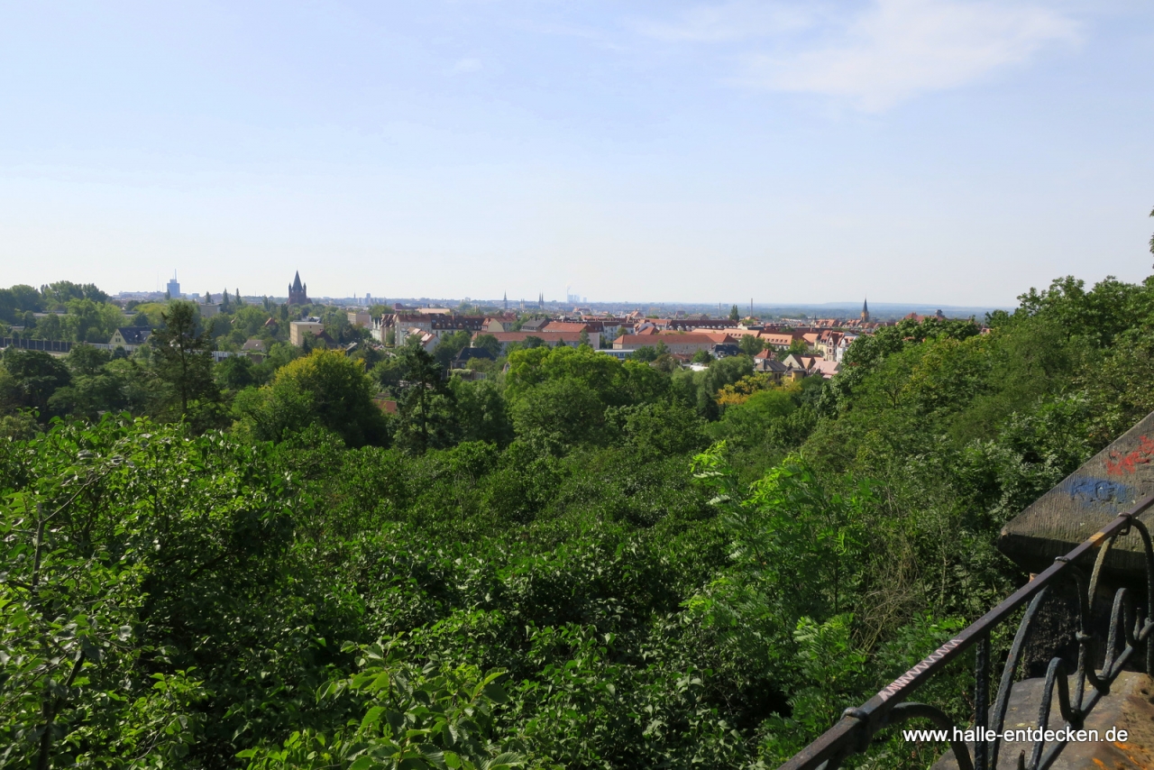 Ausblick auf das Paulsviertel in Halle