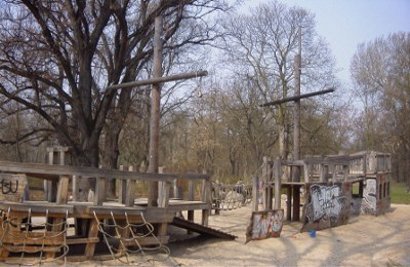 Der Spielplatz auf der Würfelwiese im Winter