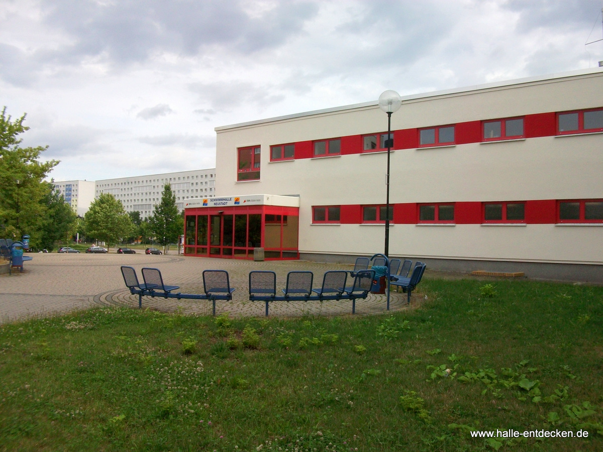 Schwimmhalle Neustadt - Eingangsbereich