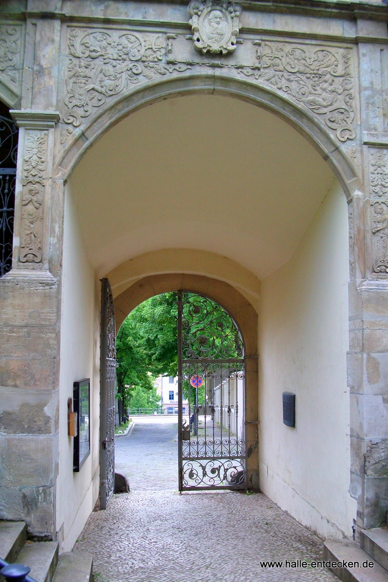 Eingang zum Stadtgottesacker in Halle