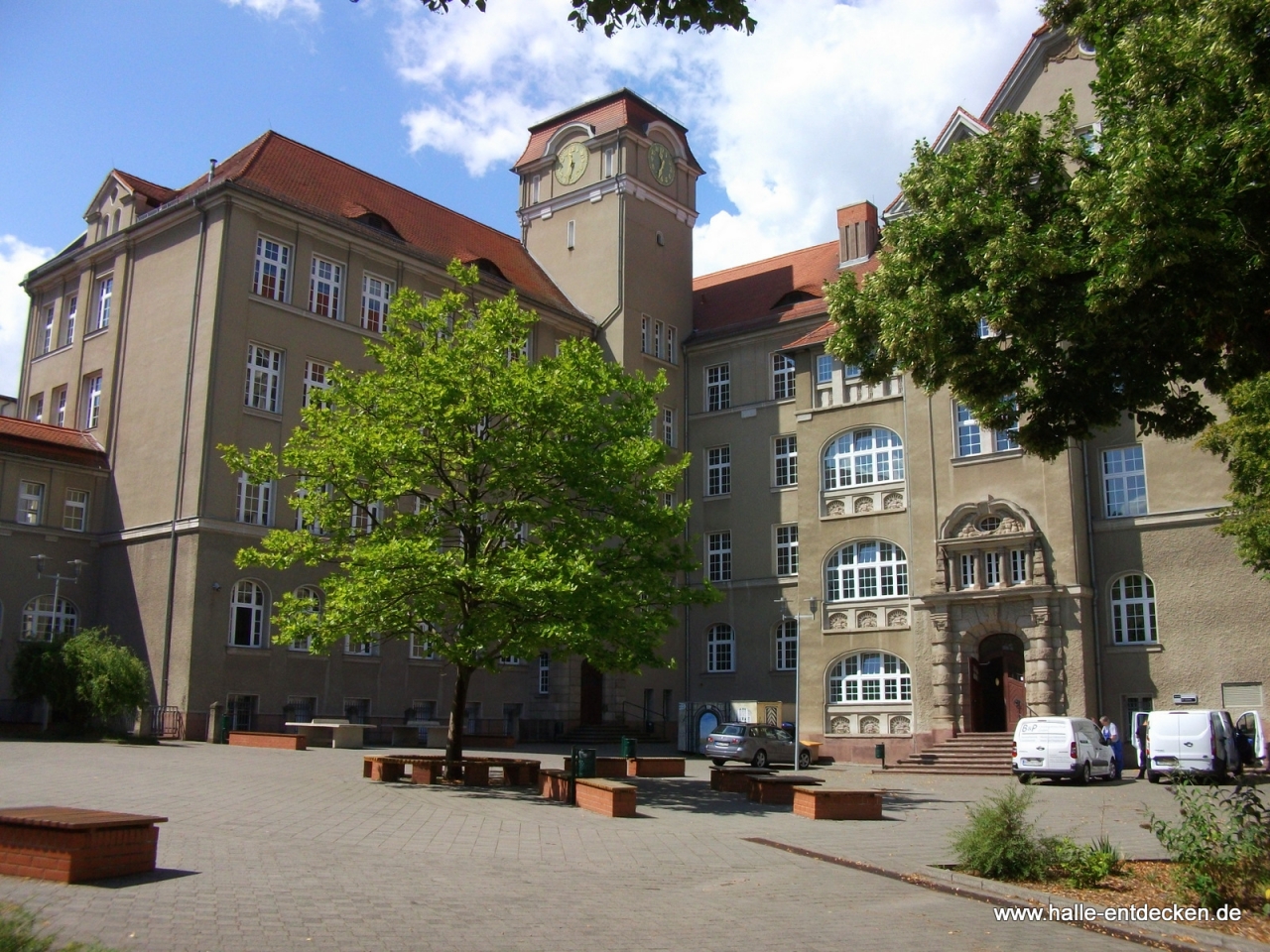 Georg Cantor Gymnasium in der Torstraße in Halle (Saale)