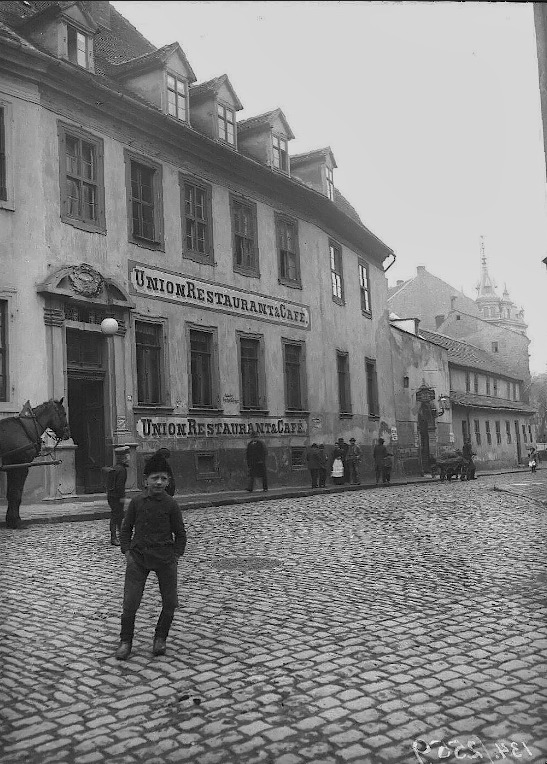Das Haus Harz 51 in Halle. Fotografiert von Gottfried Riehm.