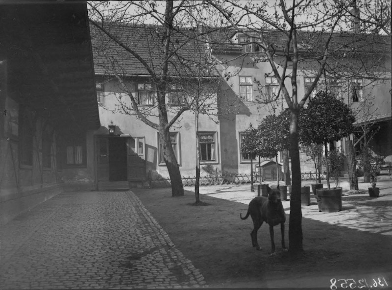 Innenhof des Neumarktschützenhauses im Harz 41. Fotografiert von Gottfried Riehm.