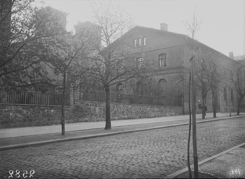 Die Straße Am Kirchtor mit dem Roten Ochsen. Fotografiert von Gottfried Riehm.