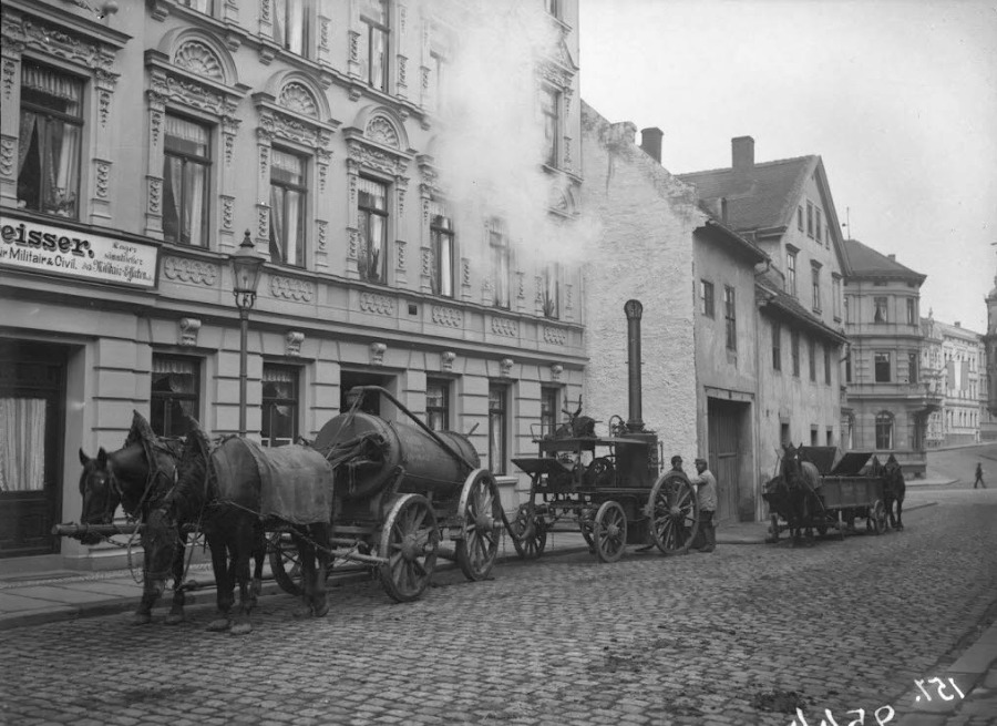 Das hallesche Abfuhrinstitut in der Schimmelstraße. Blick zur Großen Steinstraße und Zinksgartenstraße. Fotografiert von Gottfried Riehm.