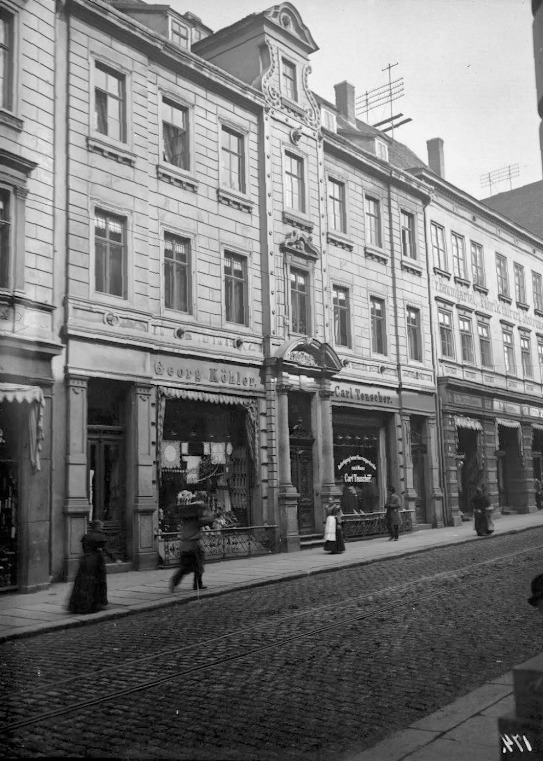 Die Große Steinstraße 16 und 17 in Halle. Fotografiert von Gottfried Riehm.