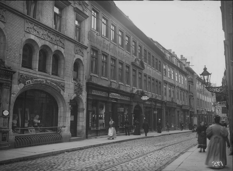 Die Große Steinstraße zwischen Kleine Steinstraße und Neunhäuser mit Blick zur Großen Ulrichstraße. Fotografiert von Gottfried Riehm.