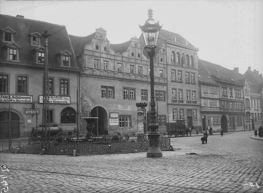 Die Südseite des Alten Marktes in Halle. Fotografiert von Gottfried Riehm.