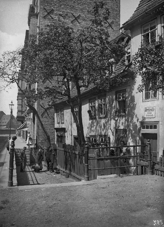 Die Hackebornstraße in Richtung Mansfelder Straße gesehen. Fotografiert von Gottfried Riehm.