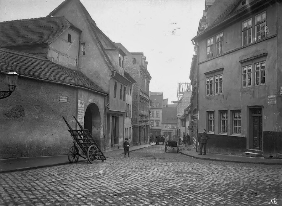 Die Neumarktstraße vom Harz gesehen. Fotografiert von Gottfried Riehm.