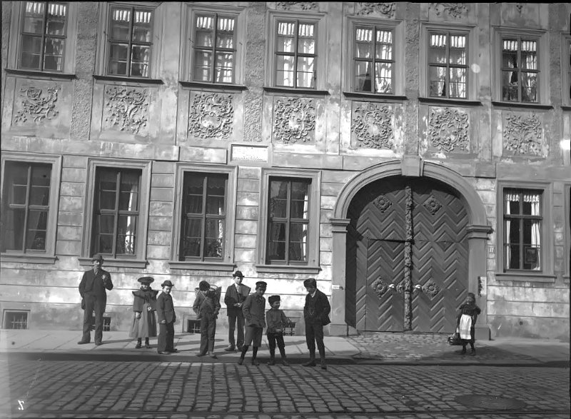 Die Rannische Straße 17 in Halle. Fotografiert von Gottfried Riehm.