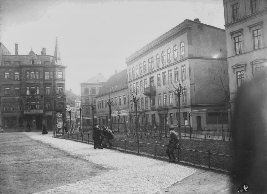 Vom Universitätsplatz zur Barfüßerstraße gesehen. Fotografiert von Gottfried Riehm.