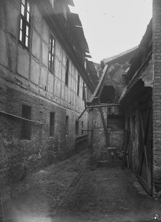 Vermutlich ein Hof in der Geiststraße. Fotografiert von Gottfried Riehm.