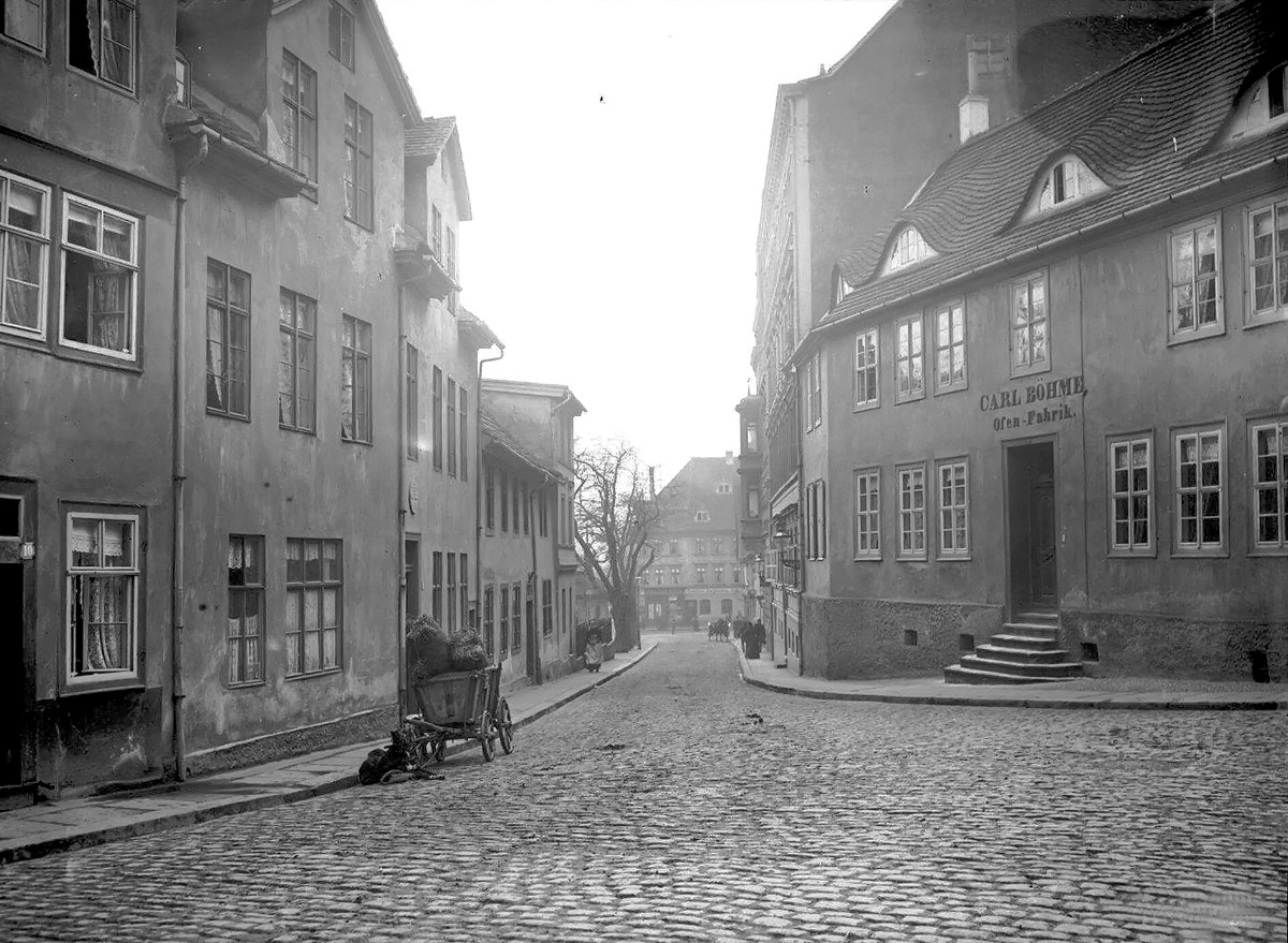 Scharrenstraße mit Blick zur Geiststraße. Ecke Harz.