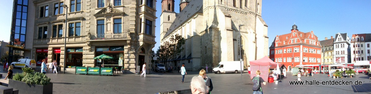 Panorama des Marktplatzes mit der Marktkirche