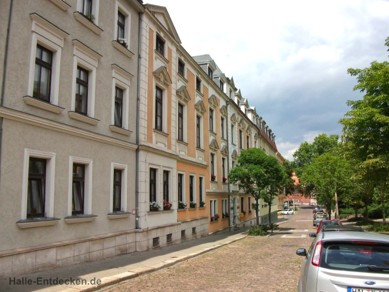 Adam-Kuckhoff-Straße Blick in Richtung Süden.