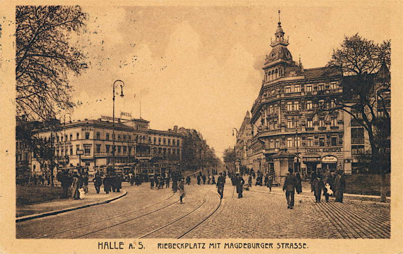 Der Riebeckplatz in Halle um 1920 mit Blick in die Magdeburger Straße.
