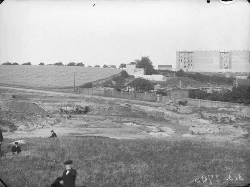 Die Feldstraße vom Hasenberg in Richtung Dessauer Straße fotografiert.